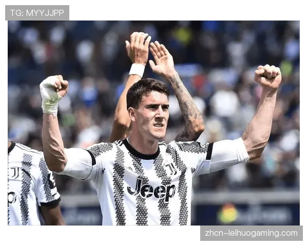 都灵德比上半场战罢，尤文图斯1-0领先，弗拉霍维奇点射破门