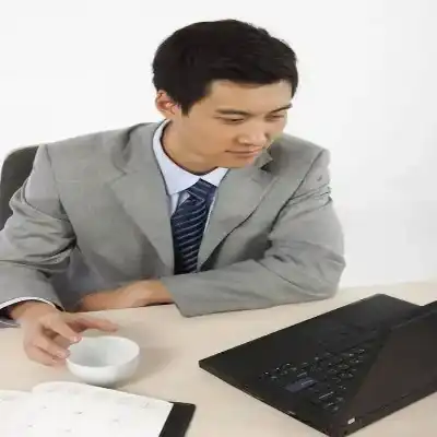 吕露帆